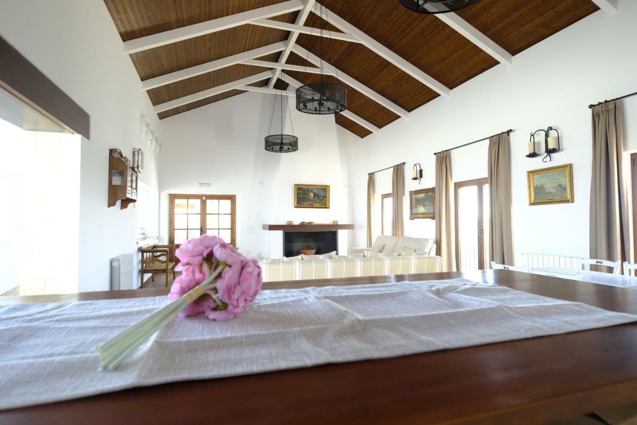 Casas De Alisne Guest House Almodovar del Rio Bagian luar foto